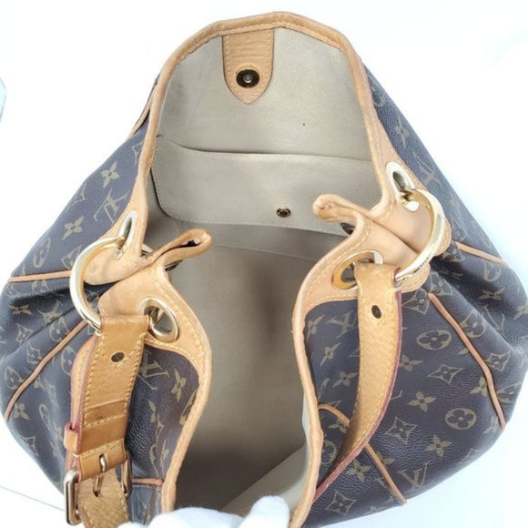Auth Louis Vuitton Galleria PM Monogram Bag - Picture 11 of 16